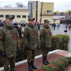 9 мая воспитанники возложили гирлянду к мемориалу города Кохма